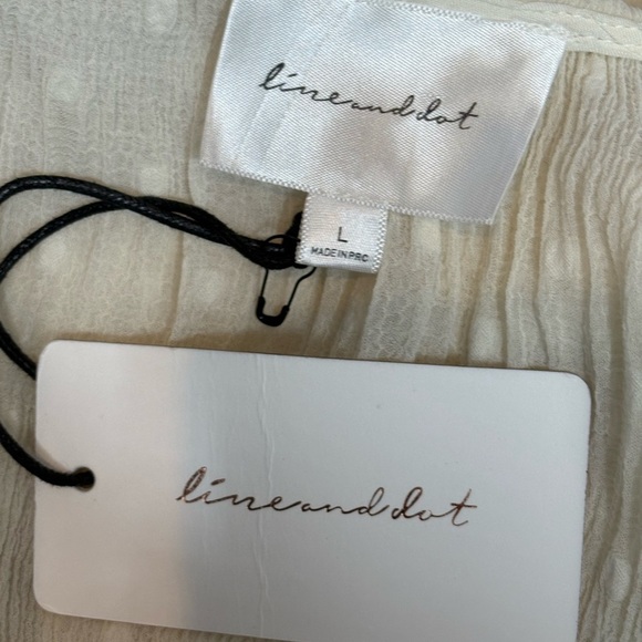 Line and dot revolve Kate Chiffon Overlay Top in Ivory blouse size large nwt - Picture 4 of 15